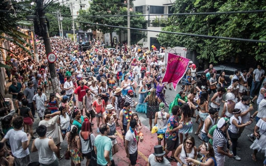 Os melhores blocos de cada bairro para você curtir o Carnaval - Blocos de  Carnaval de Rua SP 2024 - Blocos de Rua.com